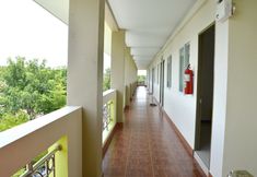 Others 3 A.N.A. Apartment