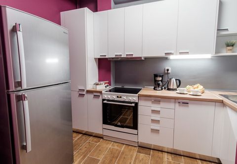 Others Comfortable 2BD apartment next to Megaro