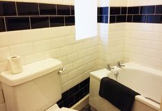Others 5 Large 3 Bed West End Apartment