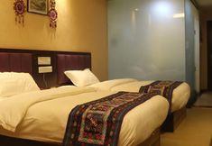 기타 3 Midi Hotel