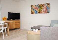 その他 6 6 The Salterns, Chichester 402450