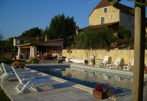 その他 Apartment With one Bedroom in Thenon, With Pool Access, Furnished Terr