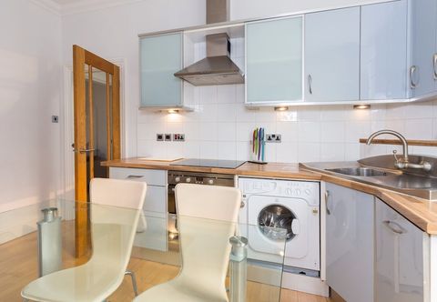 Khác A Bright &Spacious 2 Bed Apt in West Kensington