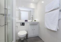 Others 5 Stunning and spacious studio in the heart of Liverpool!
