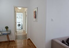 Others 7 Comfortable 2BD apartment next to Megaro