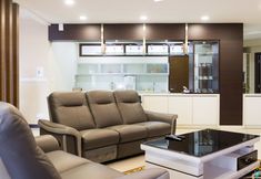 Others 6 Luxury Sky Suite Home in Bandar Utama