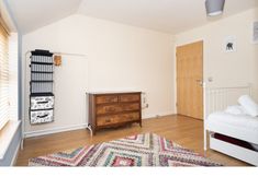 อื่นๆ 3 Bright & Modern, 1 Bedroom Apartment for up to 4