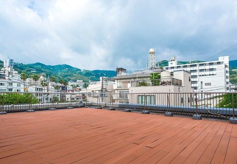 Others Livemax Atami