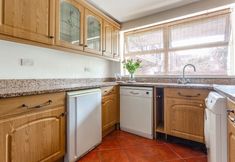 Others 2 2 Bedroom Flat In Hammersmith Near The Thames