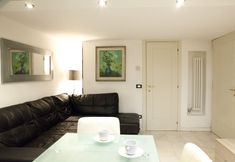 Others 7 Venezia Residence