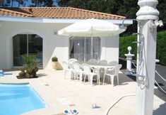 Lain-lain 4 Mansion With 4 Bedrooms in Tarnos, With Private Pool, Enclosed Garden
