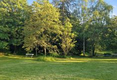 Others 5 Beautiful Poissy Family Home With 5 Bedrooms, Large Garden and own Pon