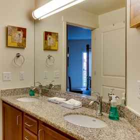 北海港 PDX 假日公寓酒店 1, 酒店 温哥华湖公园