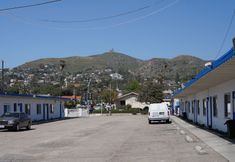 Others 3 White Caps Motel