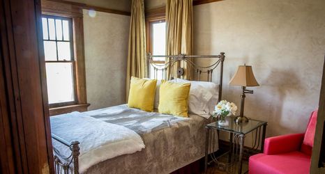 Others 2 Parc Suites