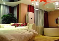 Others 3 The Love of Maple Theme Hotel