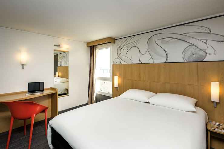 Get Wallpaper Ibis Roscoff Bord De Mer Arrondissement De Morlaix France HD