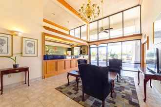 Lobby 4 Econo Lodge Inn & Suites Bentonville - Rodgers