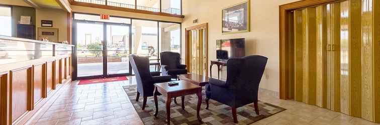 Lobby Econo Lodge Inn & Suites Bentonville - Rodgers
