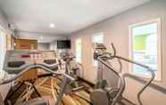 Fitness Center 2 Quality Inn Raton