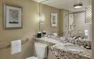 Toilet Kamar 5 Sheraton New York Times Square Hotel