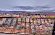 Nearby View and Attractions 7 Quality Inn View of Lake Powell - Page