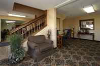 Lobi New Victorian Inn and Suites