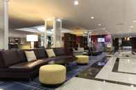 Lobby Renaissance London Heathrow Hotel