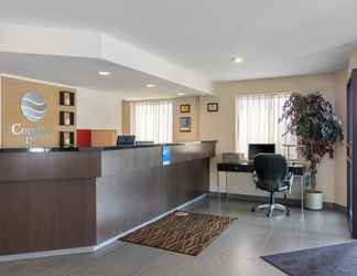 Lobi 2 Comfort Inn Sudbury