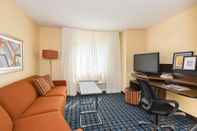 Common Space Fairfield Inn & Suites Holland