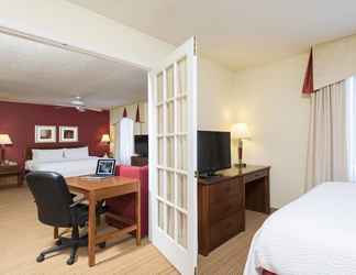 Bedroom 2 Residence Inn by Marriott Kalamazoo East