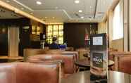 Bar, Kafe dan Lounge 5 ibis Besancon Centre Ville