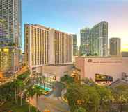 Exterior 2 Hyatt Regency Miami