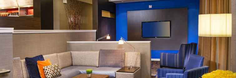 Lobi Courtyard by Marriott Charlottesville