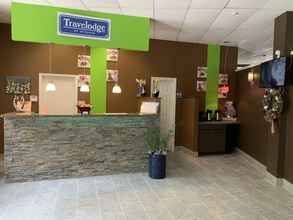 Lobby 4 Travelodge by Wyndham Lake George NY