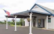 Luar Bangunan 7 Travelodge by Wyndham Lake George NY