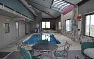 Swimming Pool 5 Super 8 by Wyndham Petoskey