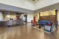 Lobby Comfort Suites Near Denver Downtown