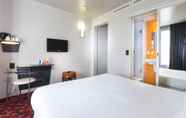 Bedroom 7 Libertel Canal Saint Martin