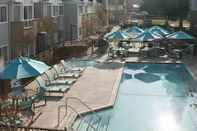 Swimming Pool Residence Inn by Marriott Pleasant Hill