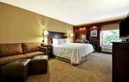 Bedroom 3 Hampton Inn Charleston/Mount Pleasant-Patriots Point