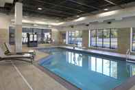 Swimming Pool Four Points by Sheraton Hamilton - Stoney Creek