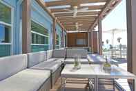 Lobi DoubleTree Suites by Hilton Doheny Beach - Dana Point