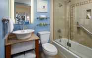 Toilet Kamar 6 DoubleTree Suites by Hilton Doheny Beach - Dana Point