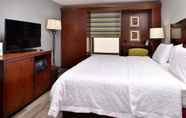 Bedroom 4 Hampton Inn Norfolk/Virginia Beach