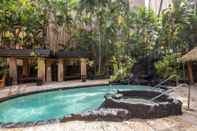 Swimming Pool Bamboo Waikiki Hotel