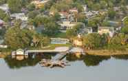 Nearby View and Attractions 3 Lakeside Inn