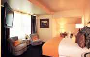 Kamar Tidur 4 Hotel Roanoke & Conference Ctr, Curio Collection by Hilton 