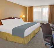 ห้องนอน 5 Days Inn by Wyndham Silver Spring