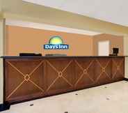 Lobi 3 Days Inn by Wyndham Silver Spring